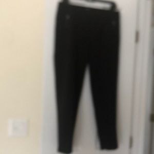 Ladies black zac and Rachel size 6 petite
